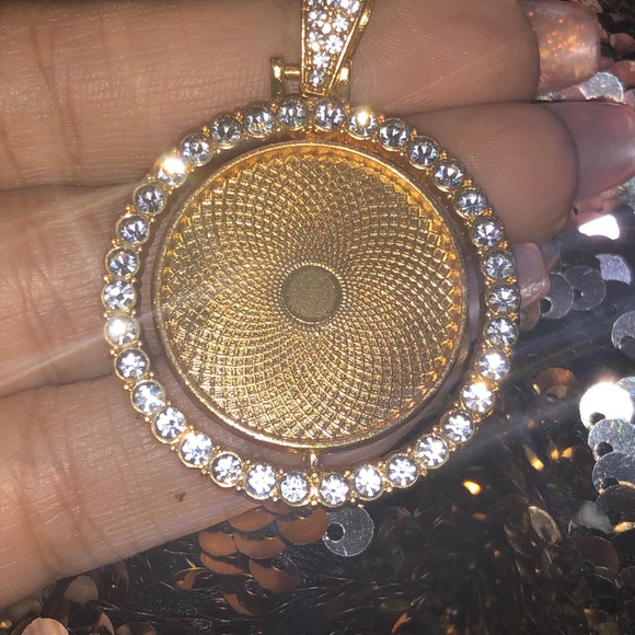 Rotating Memory pendant charm best gift for birthday Valentine’s anniversary Wow - Picture 12 of 14